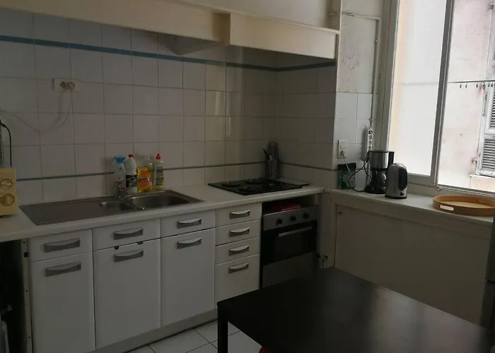 110m2 Plein Centre Апартаменты