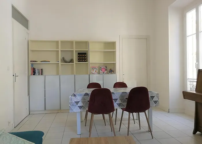 110m2 Plein Centre * Ницца