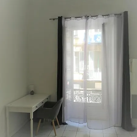 110m2 Plein Centre * Niza